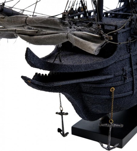Модель парусного корабля "Летучий голландец"
